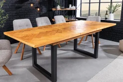 Ausziehbarer Esstisch MOSAIK 140-180cm braun Pinie recyceltes Massivholz Metall schwarz