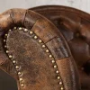 Chesterfield Récamière 170cm antik braun mit Knopfheftung und Nietenbesatz