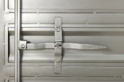 Design Aktenschrank GLOBETROTTER 180cm grau Eisen Container Upcycling Highboard