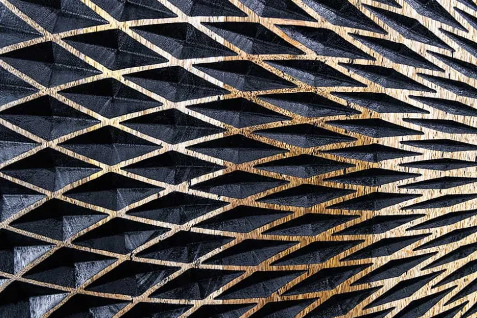Design Sideboard ILLUSION 180cm schwarz Mangoholz Massivholz mit 3D Schnitzereien gold Eisen Metallgestell