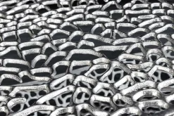 Handgearbeiteter Couchtisch ORGANIC 120cm silber Metall Blatt-Design mit Stauraum