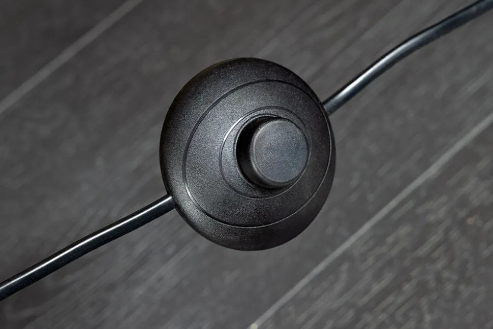 Handgefertigte Stehlampe DESIGNED BY NATURE 165cm natur schwarz Regenbaumholz