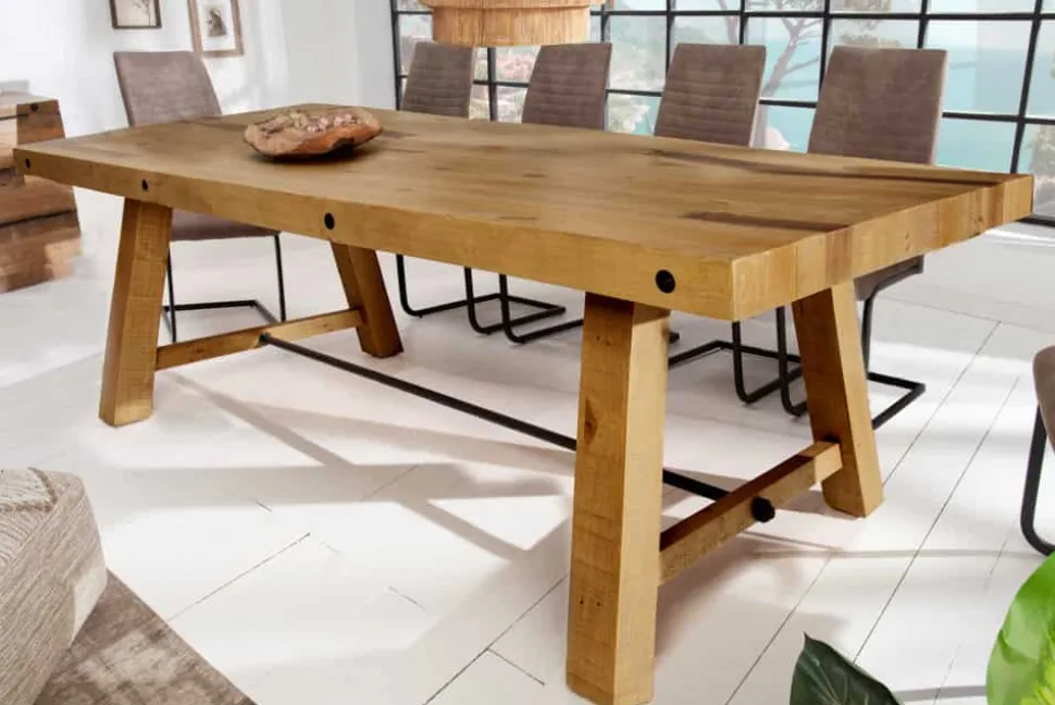 Massiver Esstisch FINCA 240cm vintage braun recyceltes Pinienholz Industrial Design