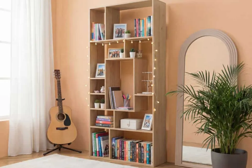 Massives Bücherregal CUBUS 180cm natur Mangoholz cream finish elf Fächer
