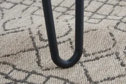 Massivholz Esstisch SCORPION 180cm braun Akazie schwarze Metallbeine Hairpin Legs Retro
