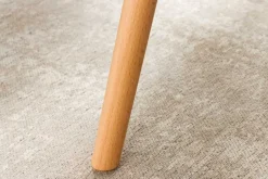 Moderner Hocker SCANDINAVIA blau Strukturstoff Massivholz-Beine Fußhocker