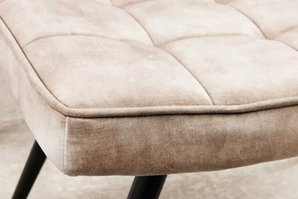 Moderner Hocker SCANDINAVIA champagner beige Samt schwarze Metallbeine Fußhocker